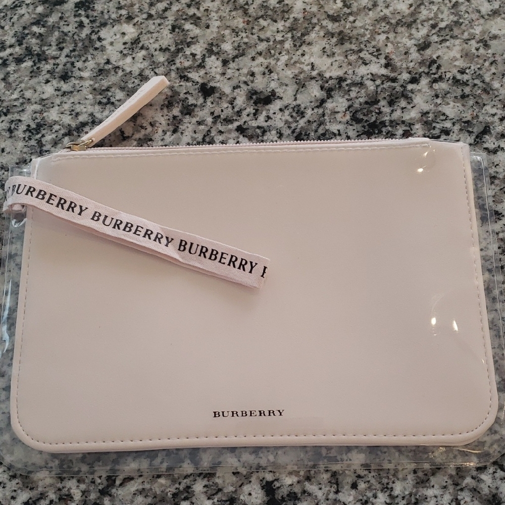 New Burberry Cream (PCV) Wristlet Make-up Pouch